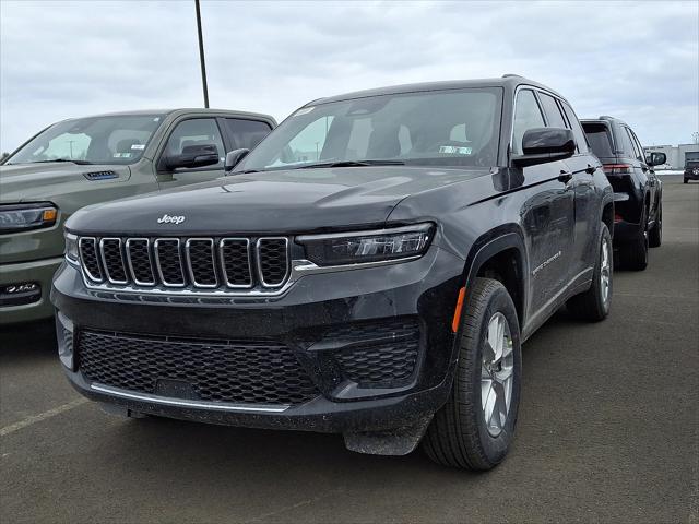 2026 Jeep Grand Cherokee GRAND CHEROKEE LAREDO X 4X4