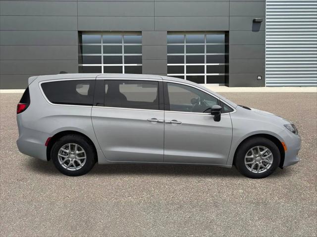 2026 Chrysler Voyager VOYAGER LX