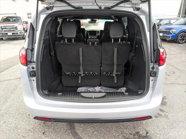 2026 Chrysler Voyager LX