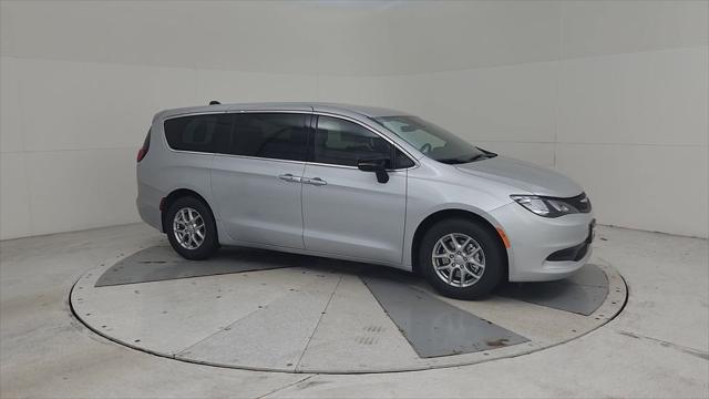 2026 Chrysler Voyager VOYAGER LX