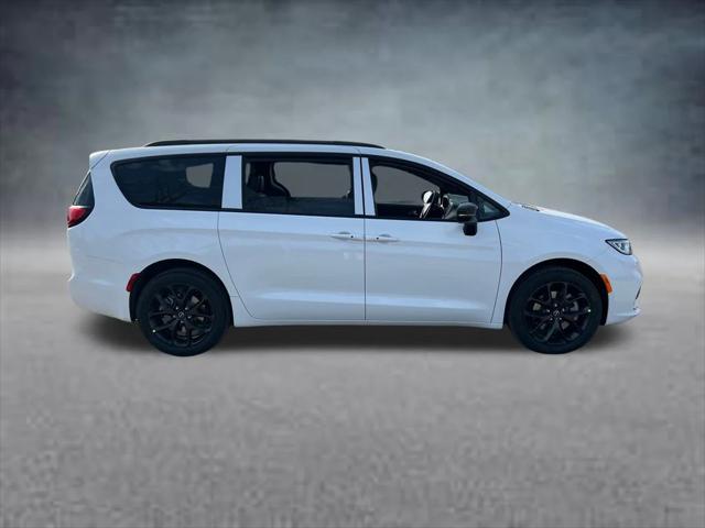 2026 Chrysler Pacifica PACIFICA SELECT AWD 2026 Chrysler Pacifica PACIFICA SELECT AWD