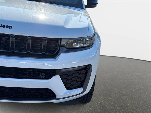 2026 Jeep Grand Cherokee Limited Reserve