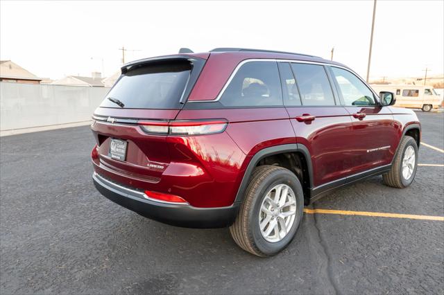2026 Jeep Grand Cherokee GRAND CHEROKEE LAREDO X 4X4