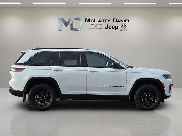2026 Jeep Grand Cherokee Altitude 4x4