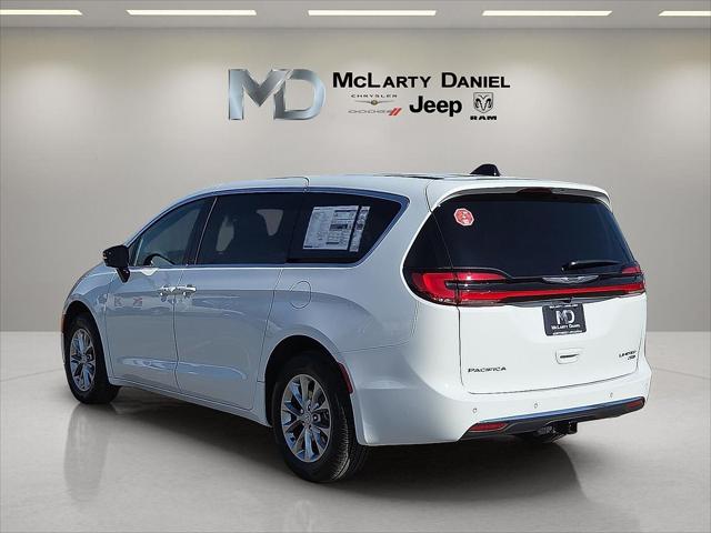 2026 Chrysler Pacifica Limited AWD