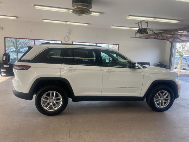 2026 Jeep Grand Cherokee Altitude 4x4