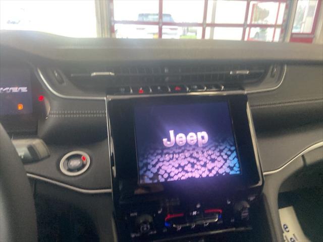 2026 Jeep Grand Cherokee Altitude 4x4