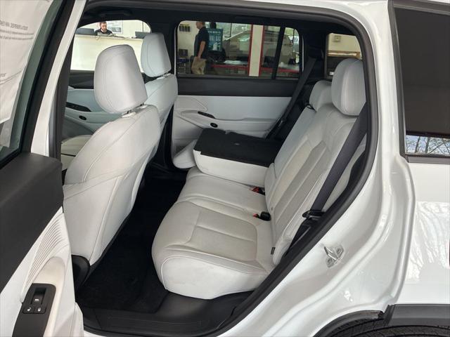 2026 Jeep Cherokee Laredo 4x4