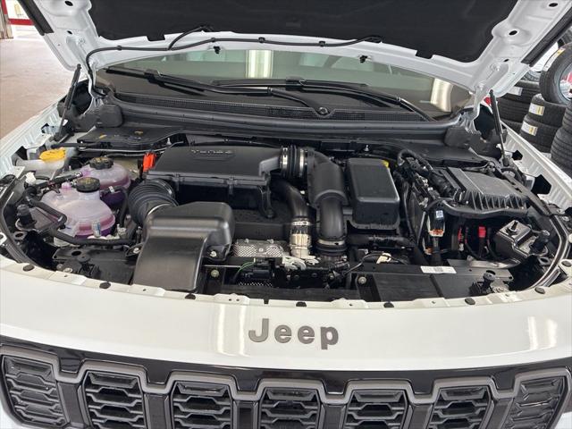 2026 Jeep Cherokee Laredo 4x4