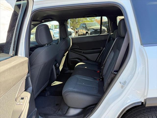 2026 Jeep Cherokee Laredo 4x4