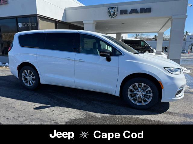 2026 Chrysler Pacifica PACIFICA SELECT AWD