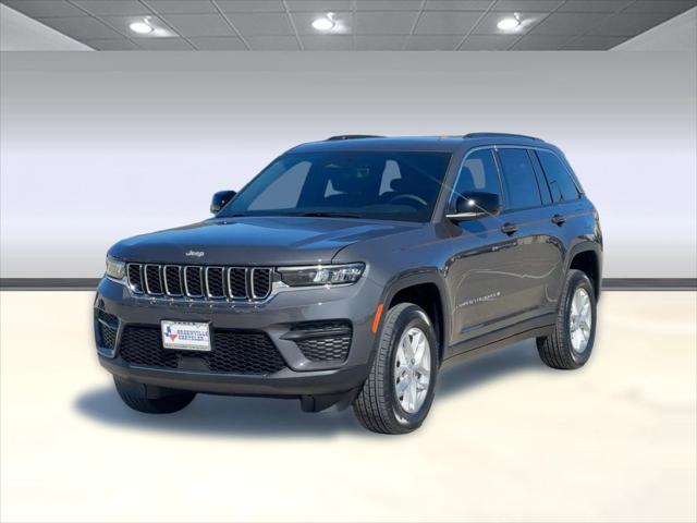 2026 Jeep Grand Cherokee GRAND CHEROKEE LAREDO X 4X4