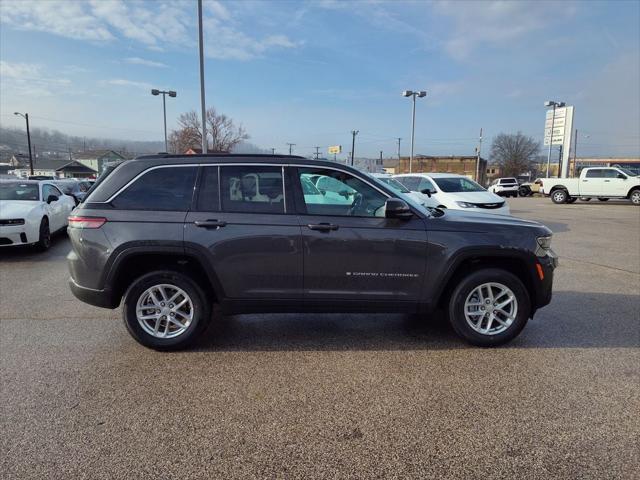 2026 Jeep Grand Cherokee GRAND CHEROKEE LAREDO X 4X4