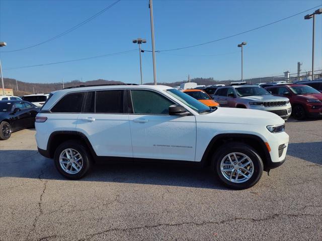 2026 Jeep Grand Cherokee GRAND CHEROKEE LAREDO X 4X4