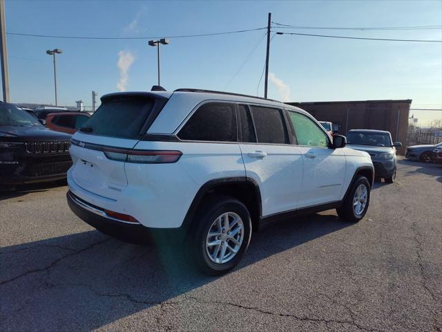 2026 Jeep Grand Cherokee GRAND CHEROKEE LAREDO X 4X4