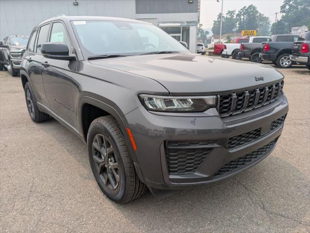 2026 Jeep Grand Cherokee GRAND CHEROKEE LAREDO ALTITUDE 4X4 2026 Jeep Grand Cherokee GRAND CHEROKEE LAREDO ALTITUDE 4X4