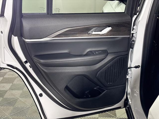 2026 Jeep Grand Cherokee Altitude 4x4