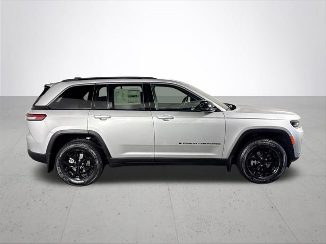 2026 Jeep Grand Cherokee Altitude 4x4