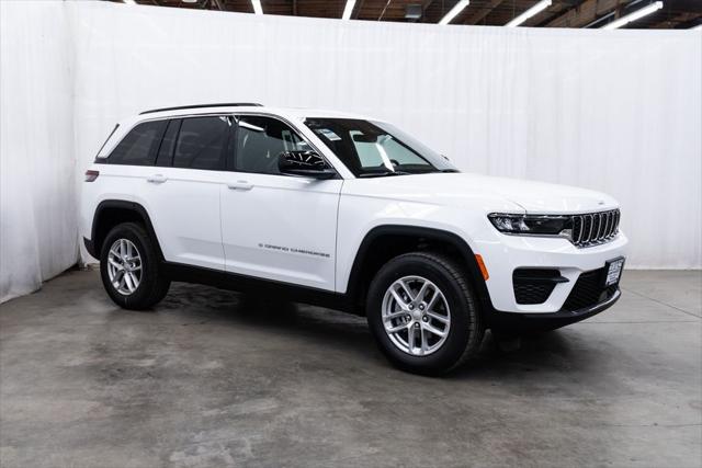 2026 Jeep Grand Cherokee GRAND CHEROKEE LAREDO X 4X4