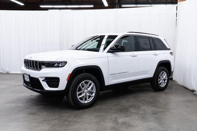 2026 Jeep Grand Cherokee GRAND CHEROKEE LAREDO X 4X4