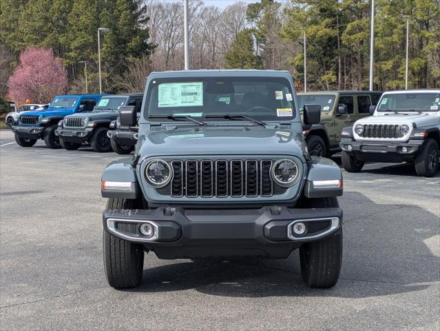 2026 Jeep Gladiator GLADIATOR SAHARA 4X4