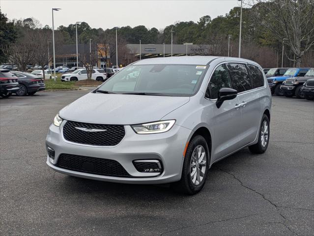 2026 Chrysler Pacifica PACIFICA SELECT AWD