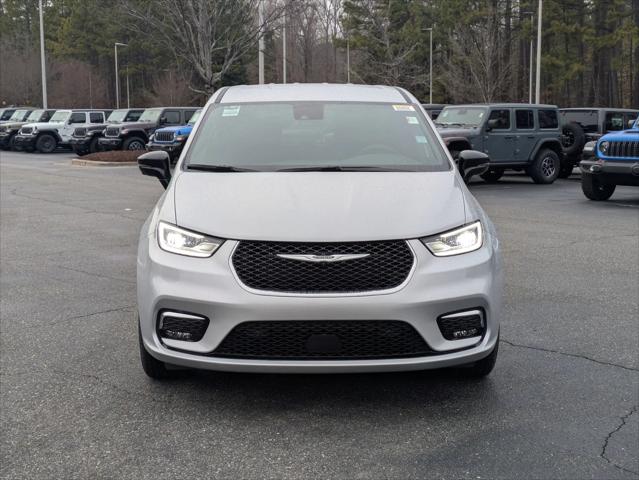 2026 Chrysler Pacifica PACIFICA SELECT AWD