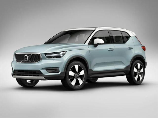 2022 Volvo XC40 T4 Momentum for sale in Highland Park, MI