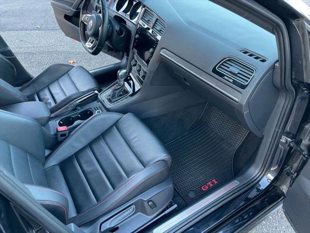 2019 Volkswagen Golf GTI 2.0T SE
