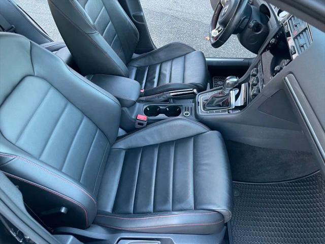 2019 Volkswagen Golf GTI 2.0T SE