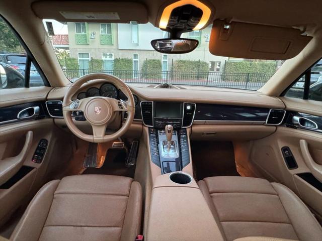 2014 Porsche Panamera Base