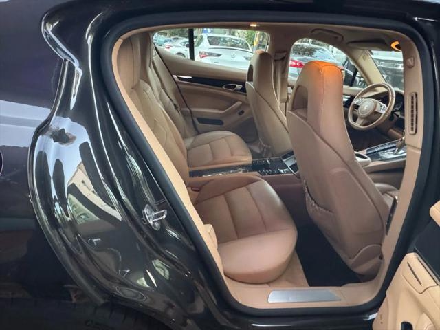 2014 Porsche Panamera Base