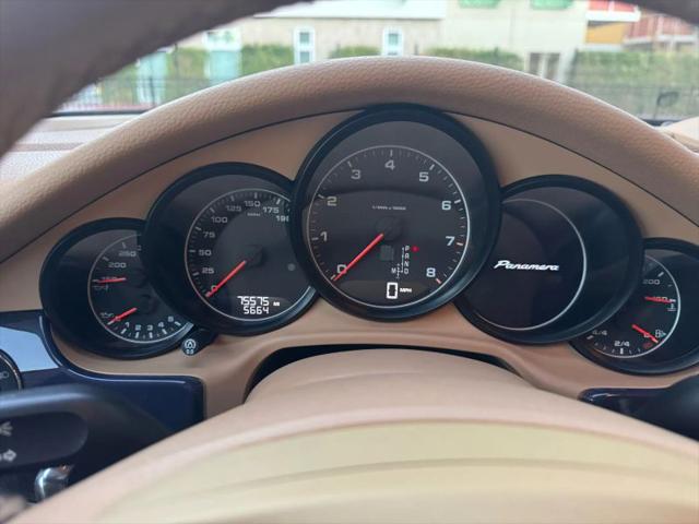 2014 Porsche Panamera Base
