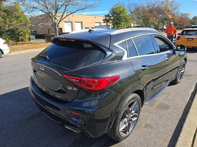 2019 INFINITI QX30 LUXE