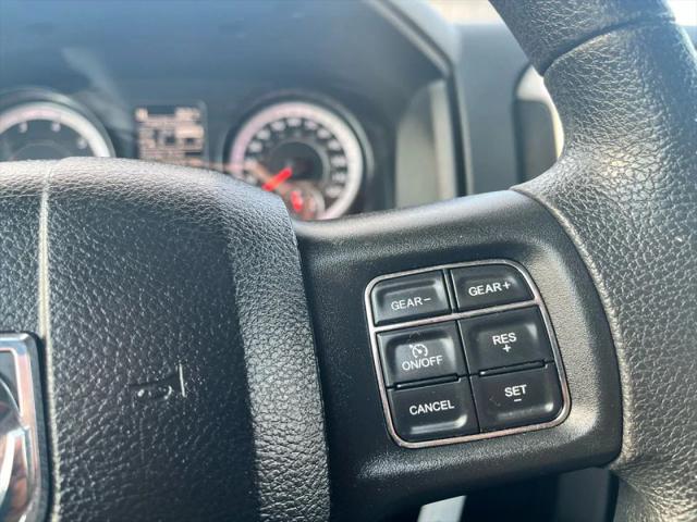 2019 Ram 1500 Classic SLT Crew Cab 4x4 6'4" Box