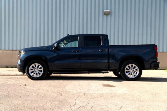 2022 Chevrolet Silverado 1500 2WD Crew Cab Short Bed Custom