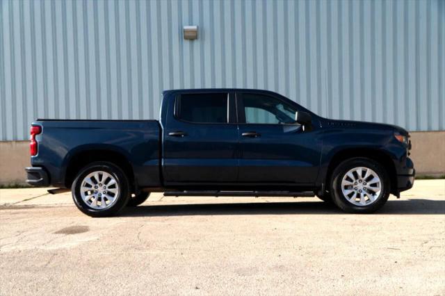 2022 Chevrolet Silverado 1500 2WD Crew Cab Short Bed Custom