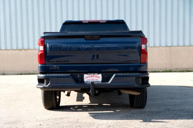 2022 Chevrolet Silverado 1500 2WD Crew Cab Short Bed Custom