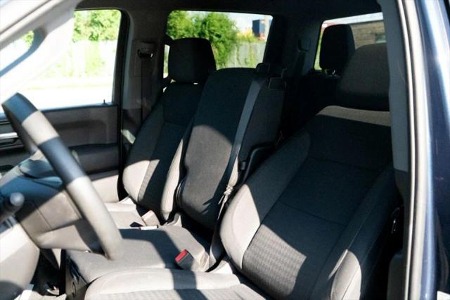 2022 Chevrolet Silverado 1500 2WD Crew Cab Short Bed Custom
