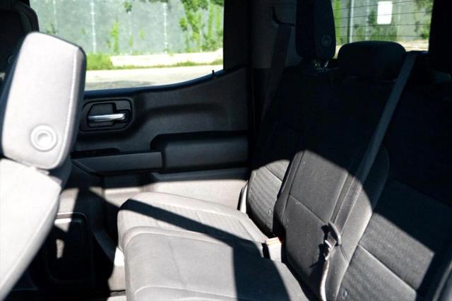 2022 Chevrolet Silverado 1500 2WD Crew Cab Short Bed Custom