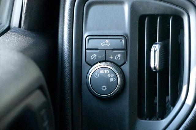 2022 Chevrolet Silverado 1500 2WD Crew Cab Short Bed Custom