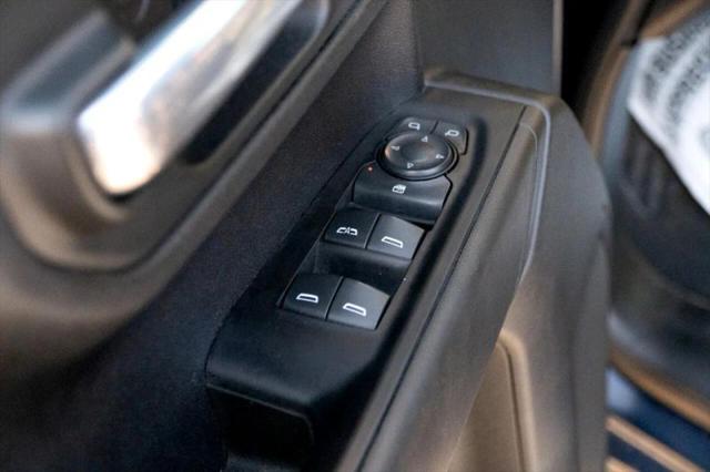 2022 Chevrolet Silverado 1500 2WD Crew Cab Short Bed Custom