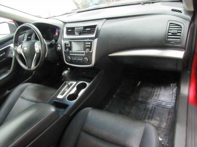 2016 Nissan Altima 2.5 SR