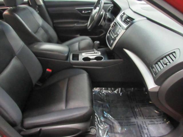 2016 Nissan Altima 2.5 SR