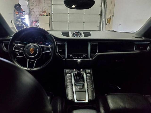 2018 Porsche Macan Base