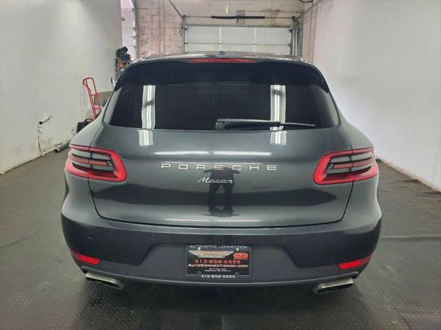 2018 Porsche Macan Base
