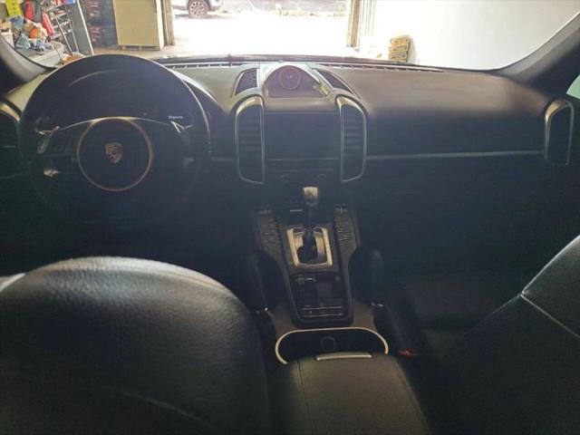 2012 Porsche Cayenne Base