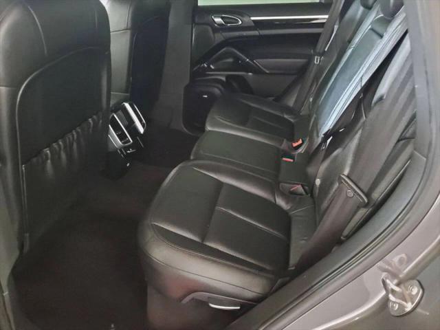 2012 Porsche Cayenne Base