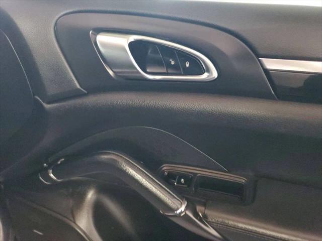 2012 Porsche Cayenne Base