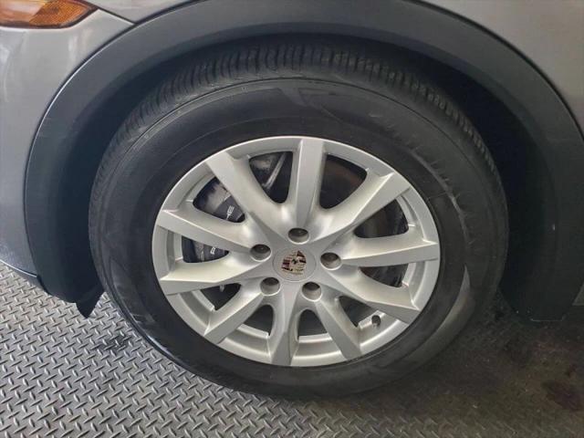 2012 Porsche Cayenne Base